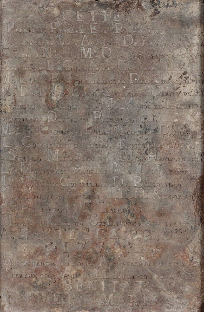 Pierre gravée ardoise datée de 1779 ornementée de noms de donateurs-photo-2
