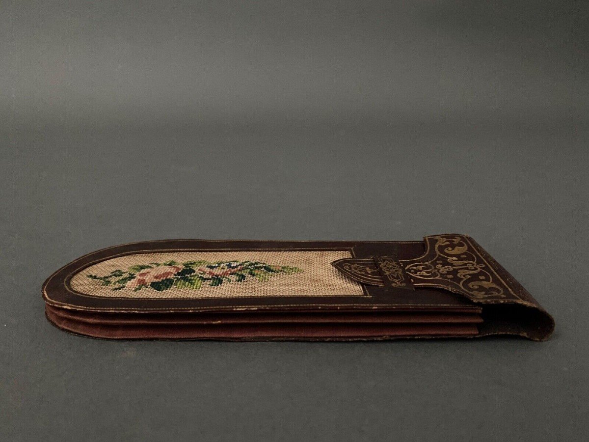 Rare Iron-stamped Leather Message Case With Floral Decoration, Late 18th Century-photo-4
