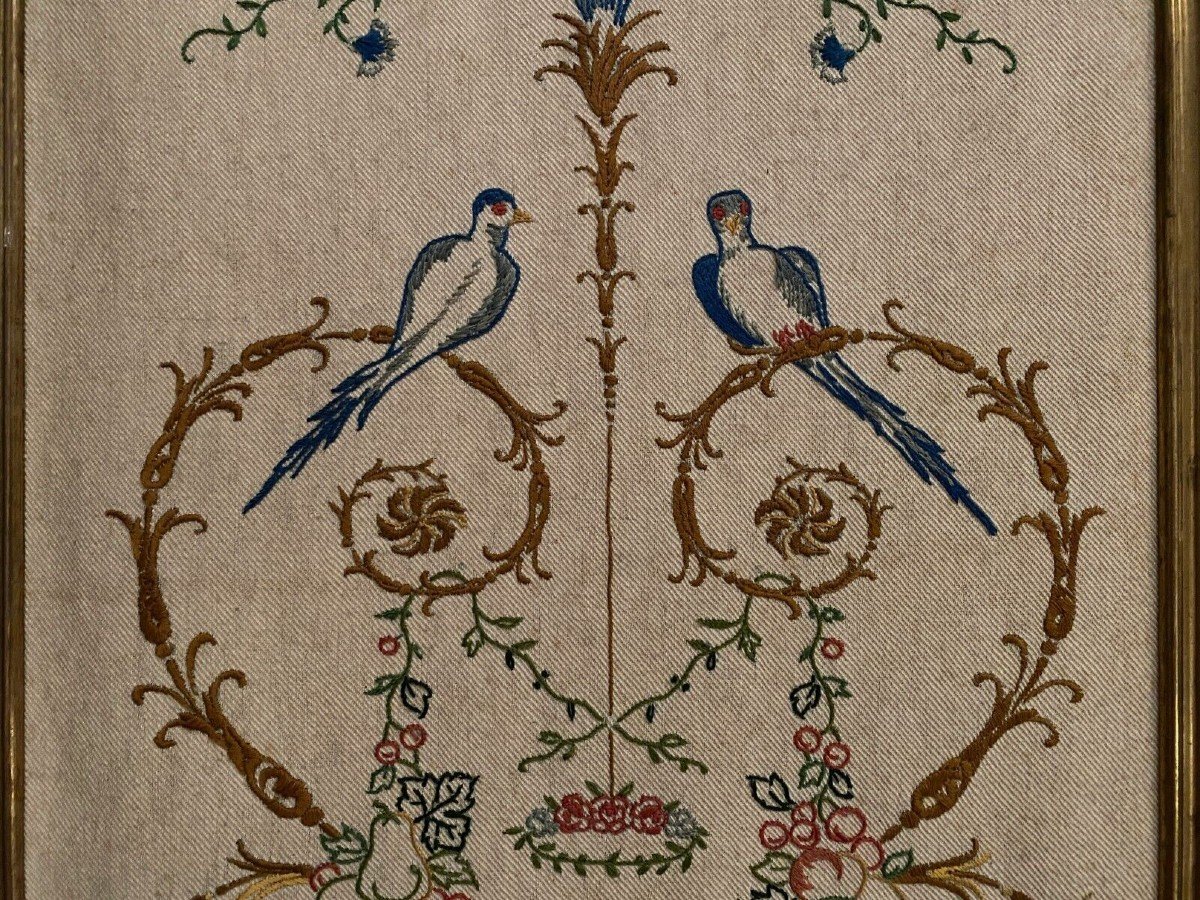 Panneau brodé 1900 style Louis XVI décor d'oiseaux cadre baguette-photo-4