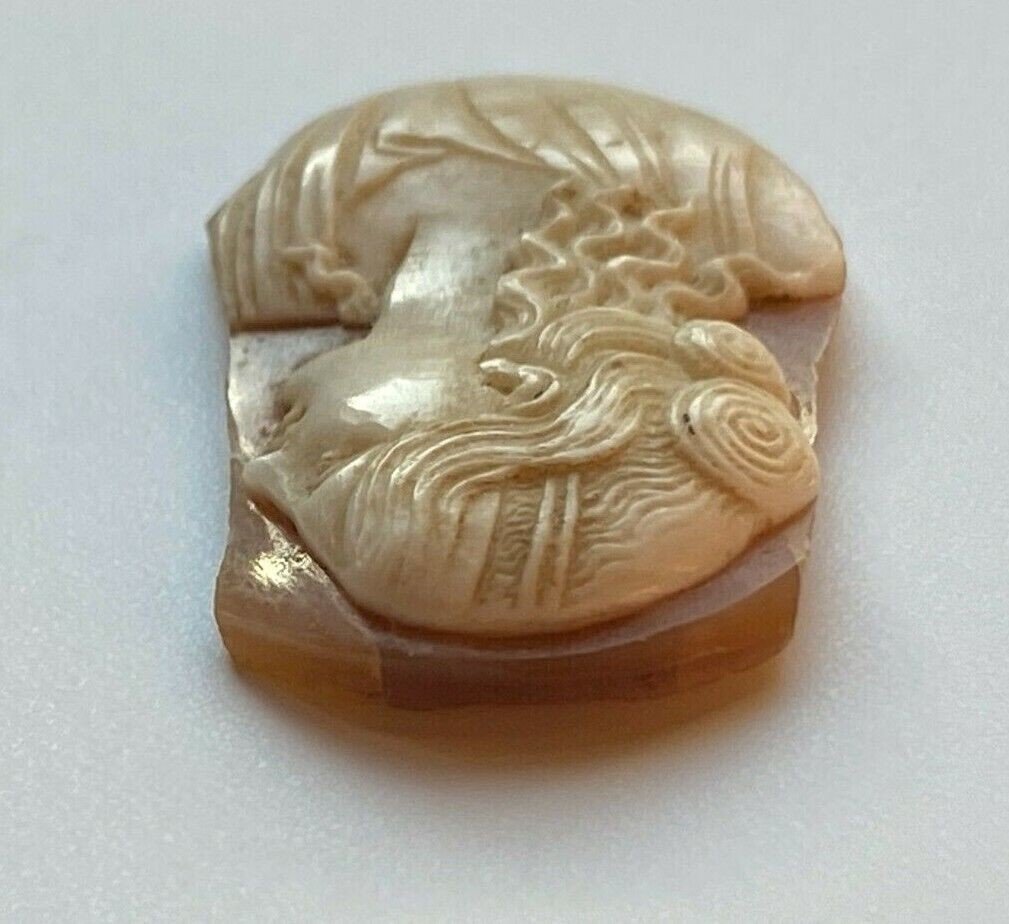 Cameo From The 18th Century, Antique Profile Of A Woman In Agate-photo-1