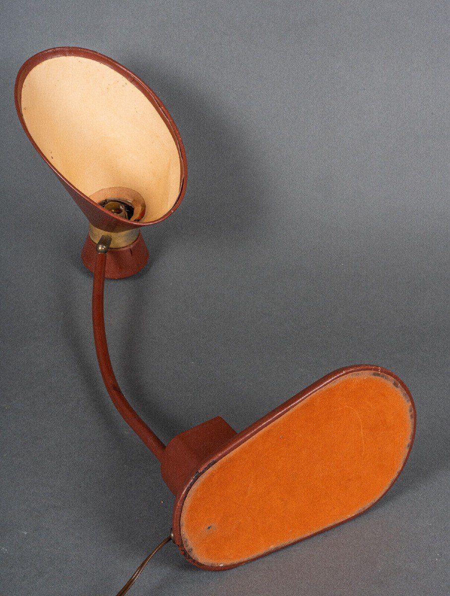 Lampe de bureau abat-jour Diabolo flexible en cuir rouge 1960 -photo-7