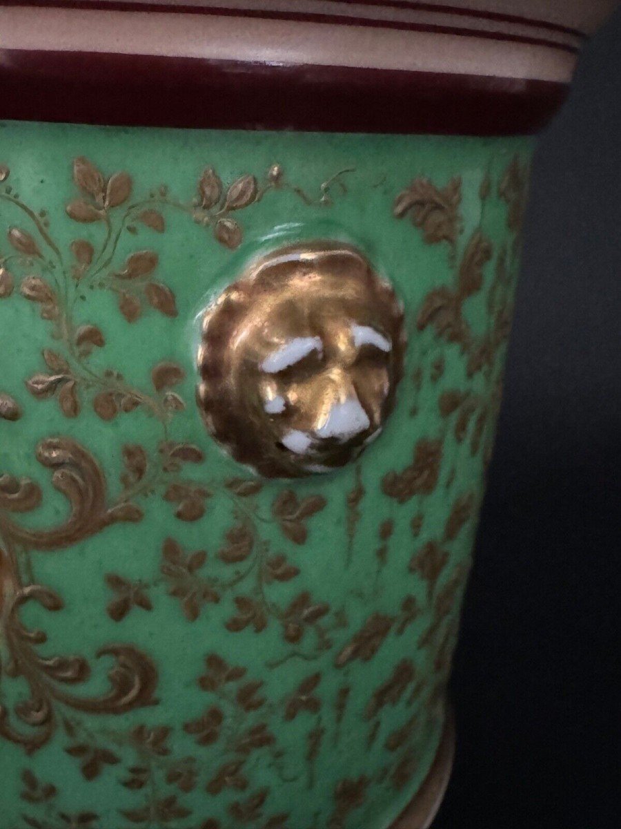 Cache-pot époque Louis-Philippe décor romantique XIXe fond vert-photo-6