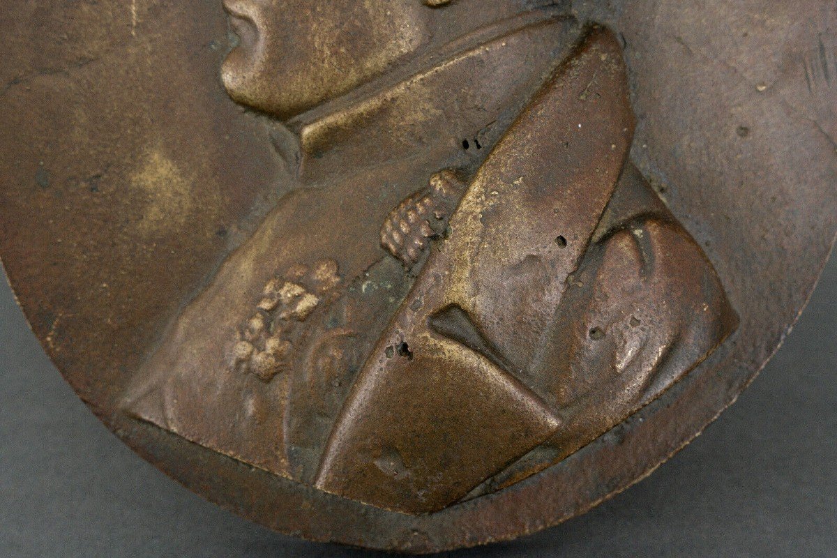 Médaillon en bronze doré Napoléon en buste XIXe patine brun nuancé-photo-3