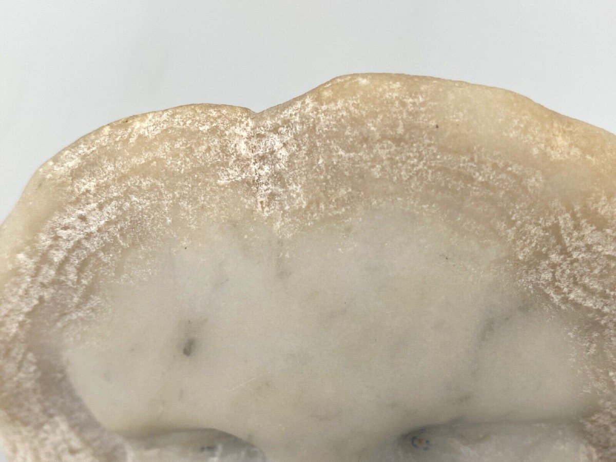 Tête de jeune fille en marbre dans le goût de la Haute Époque XXe sculpture-photo-4