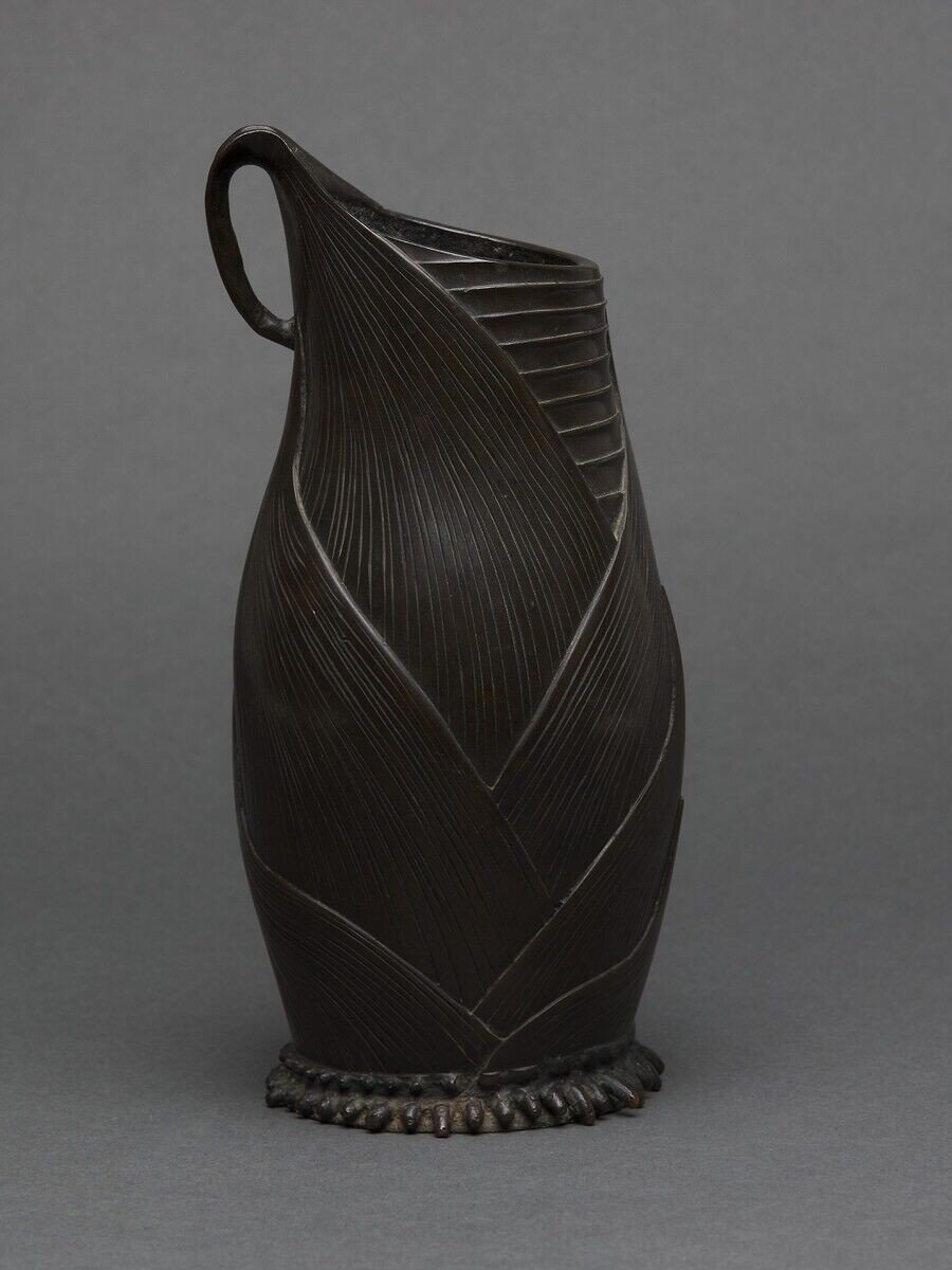 Japanese Bronze Pitcher With Chocolate Patina Frog In The Round 19th Century-photo-2