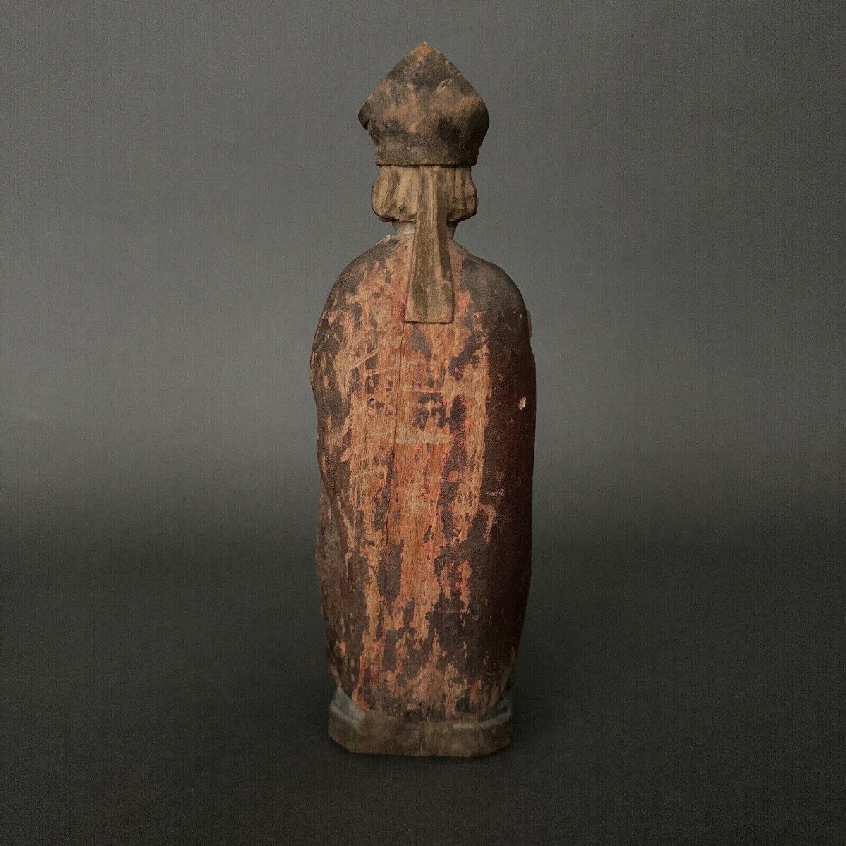 Wooden Sculpture Representing A Polychrome 17th Century Saint-photo-3