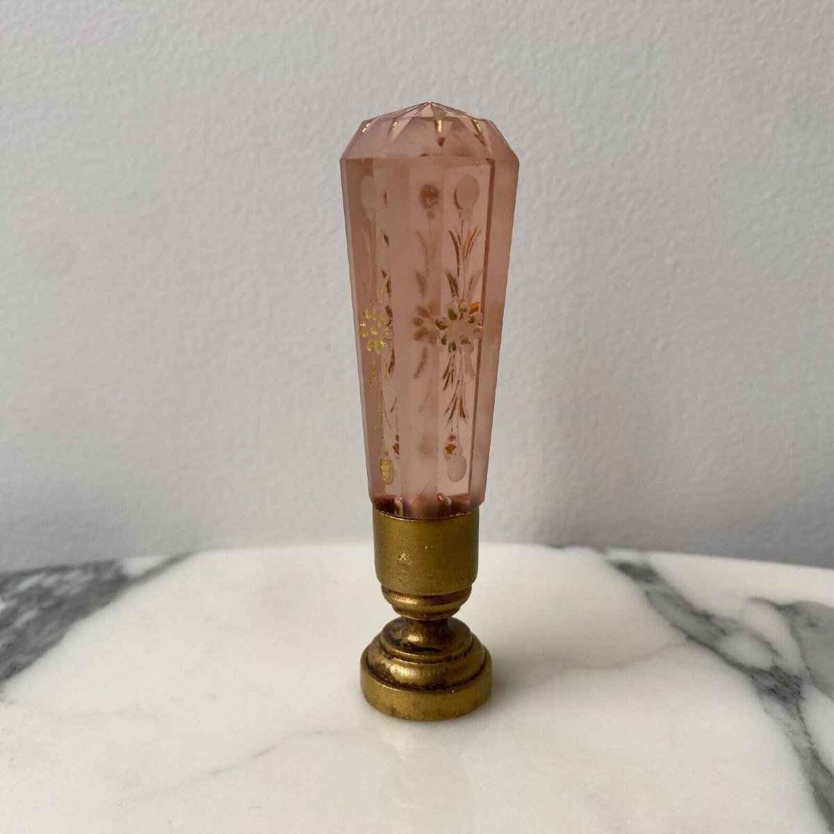 Rare Crystal Stamp With Cutaway Enhanced With Golden Engravings Late 19th Century-photo-2
