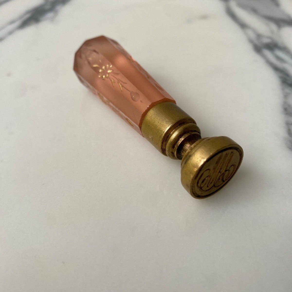 Rare Crystal Stamp With Cutaway Enhanced With Golden Engravings Late 19th Century-photo-2