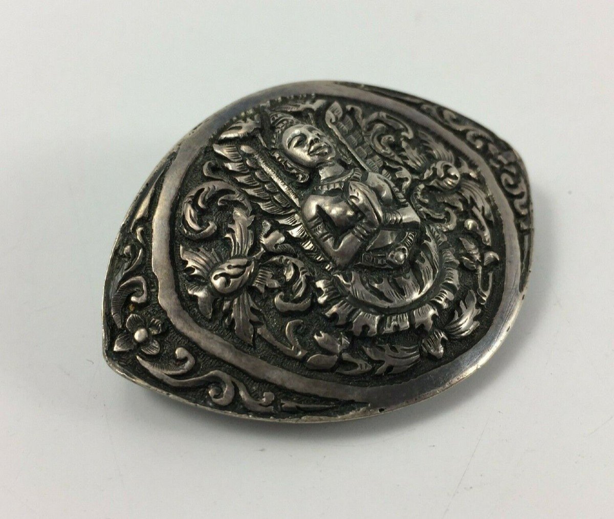 Broche à décor de Bouddha Inde en argent 24 grammes belle facture ancienne -photo-3
