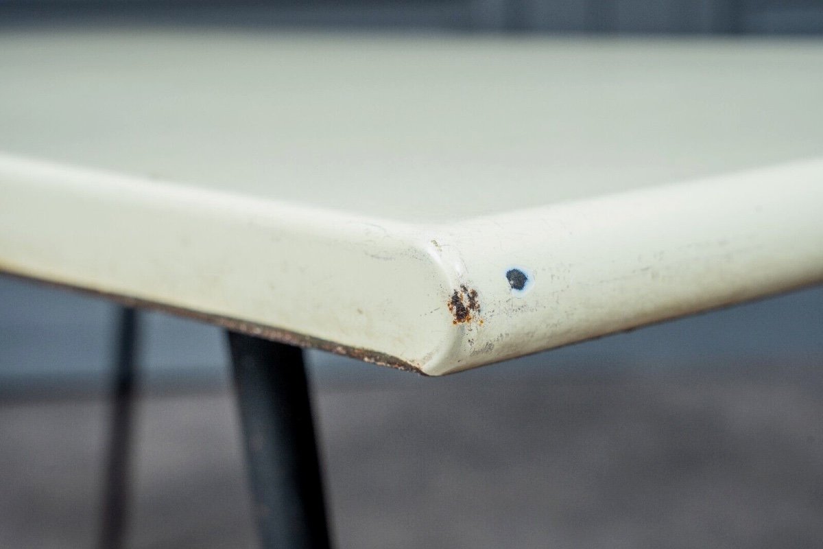 1960 Coffee Table With Cream Top And Tubular Design Legs-photo-2
