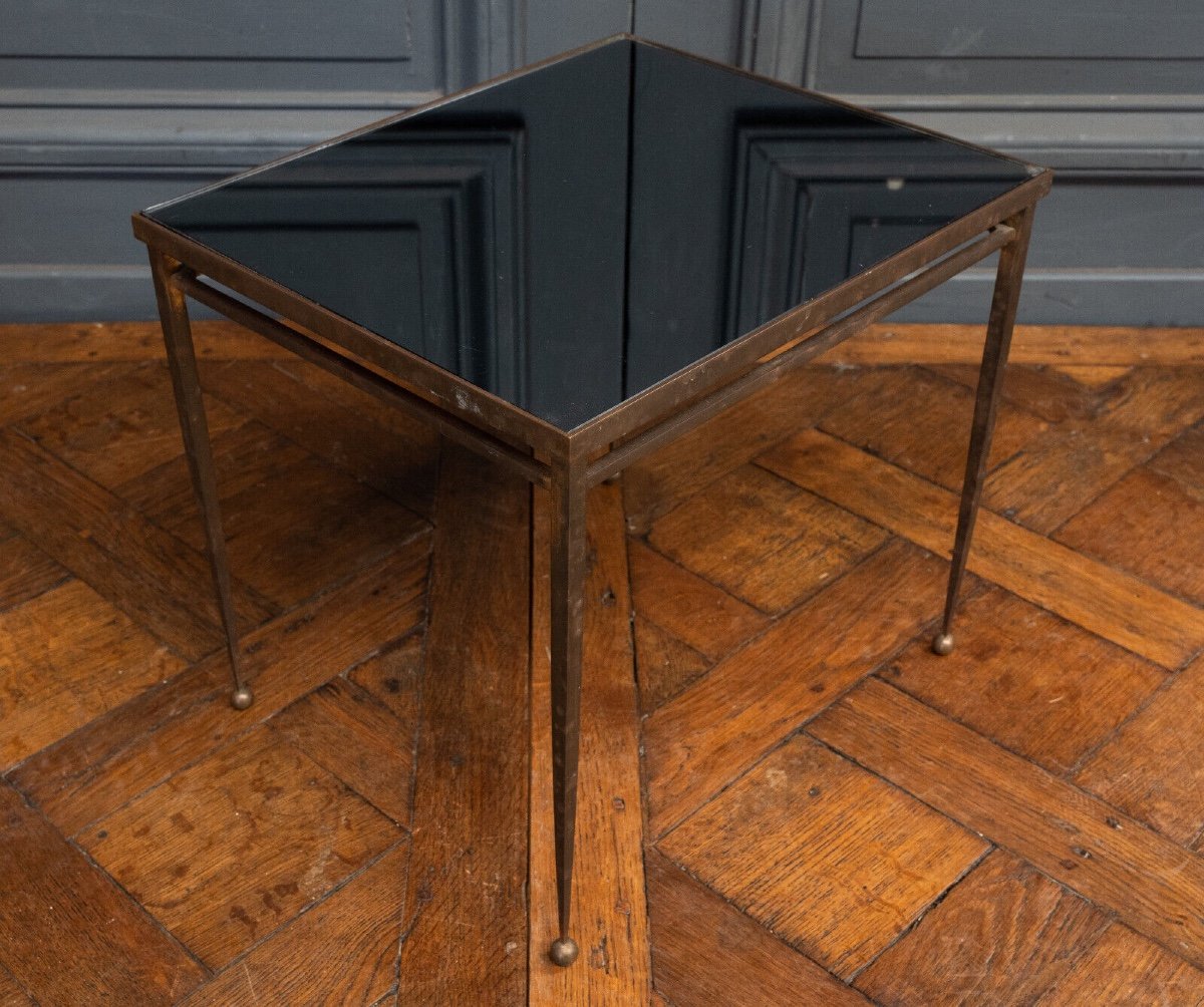 Table d'appoint bout de canapé 1960 métal doré verre fumé pieds boules