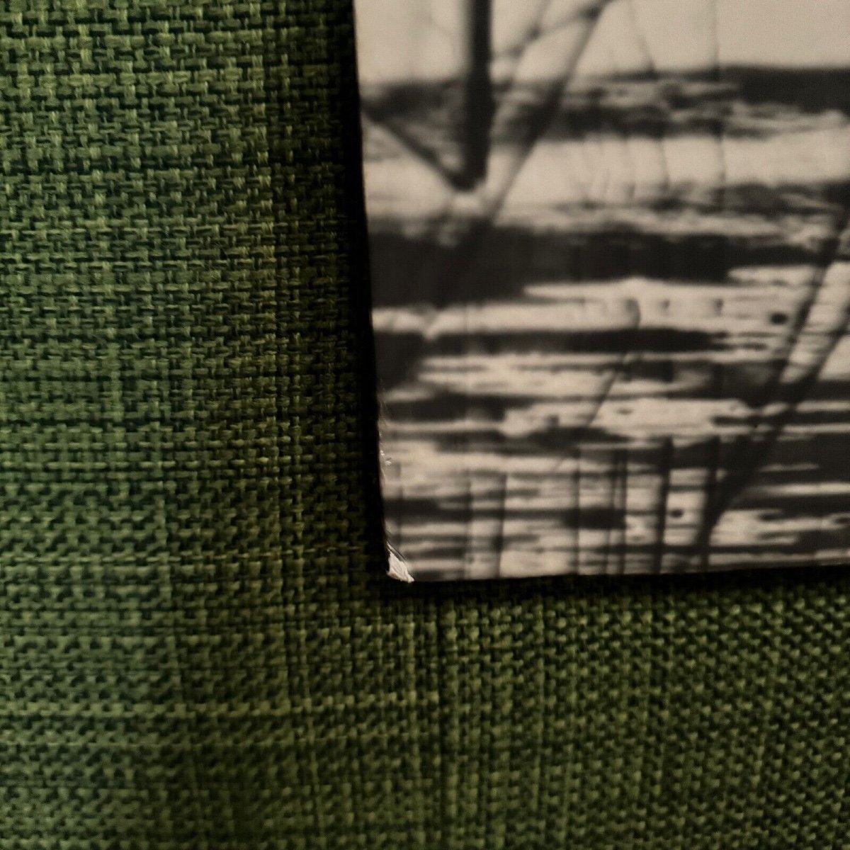 Photo moderniste 1960 contrecollée sur un panneau de bois-photo-3