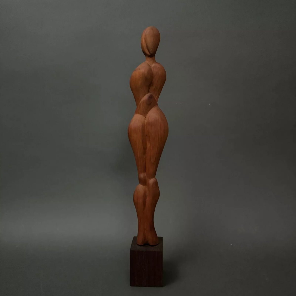 Sculpture en bois sculpté monoxyde femme par Calin Hentea XXe-photo-2