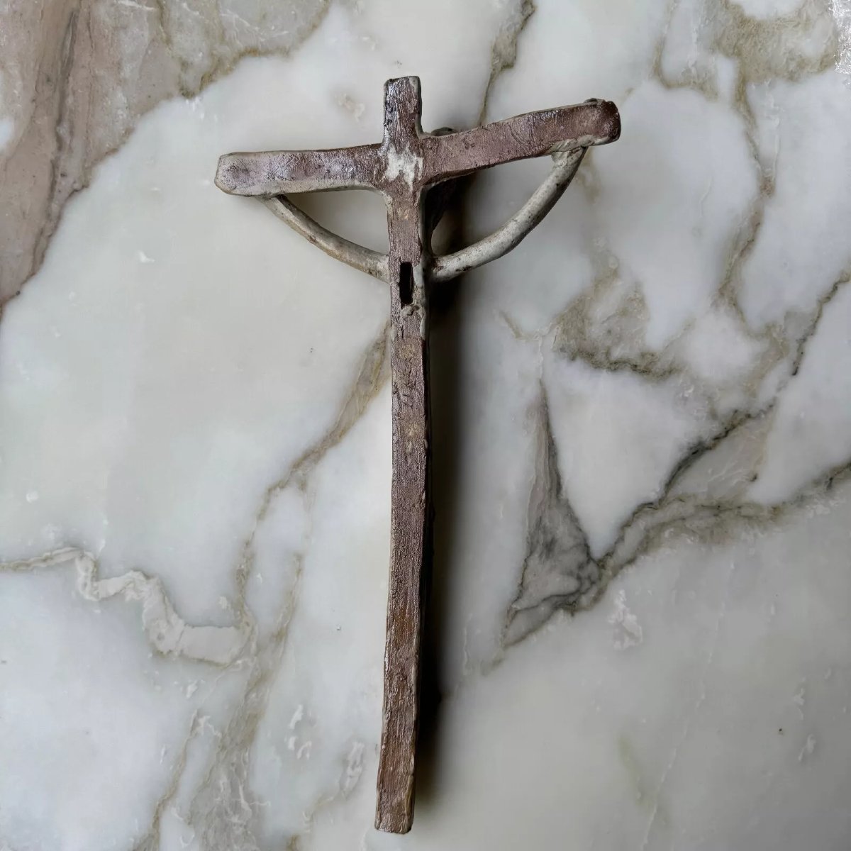 Christ On The Cross Crucifix In Sandstone Signed Jean And Jacqueline Lerat 20th Century -photo-2