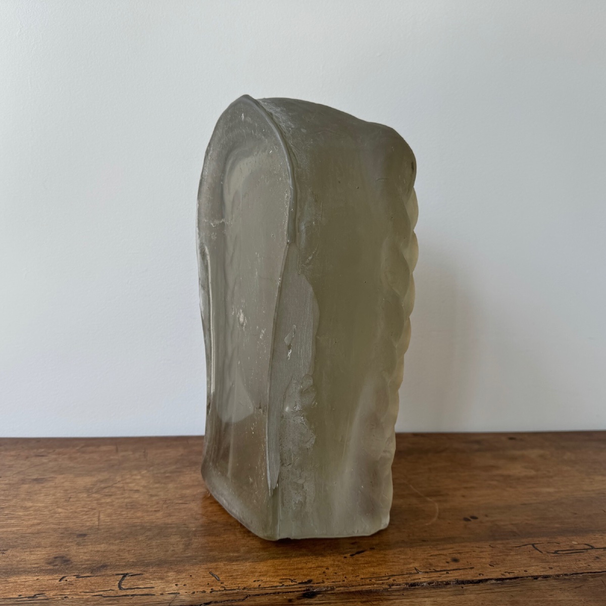 Sculpture par Lucien Lafaye visage féminin en verre moulé circa 1950-photo-4
