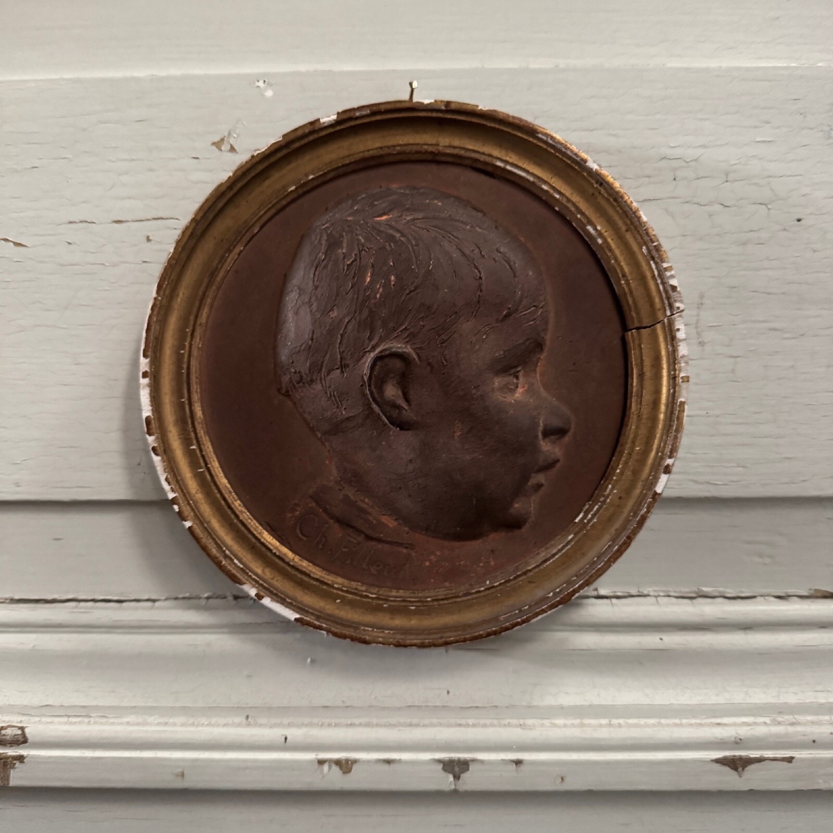 Terracotta Medallion By Charles Filleul, Profile Of A Young Boy, 20th Century-photo-2