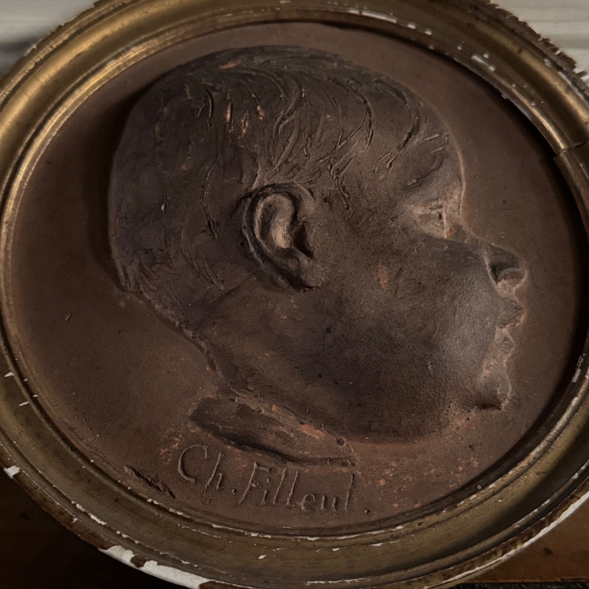 Terracotta Medallion By Charles Filleul, Profile Of A Young Boy, 20th Century-photo-2