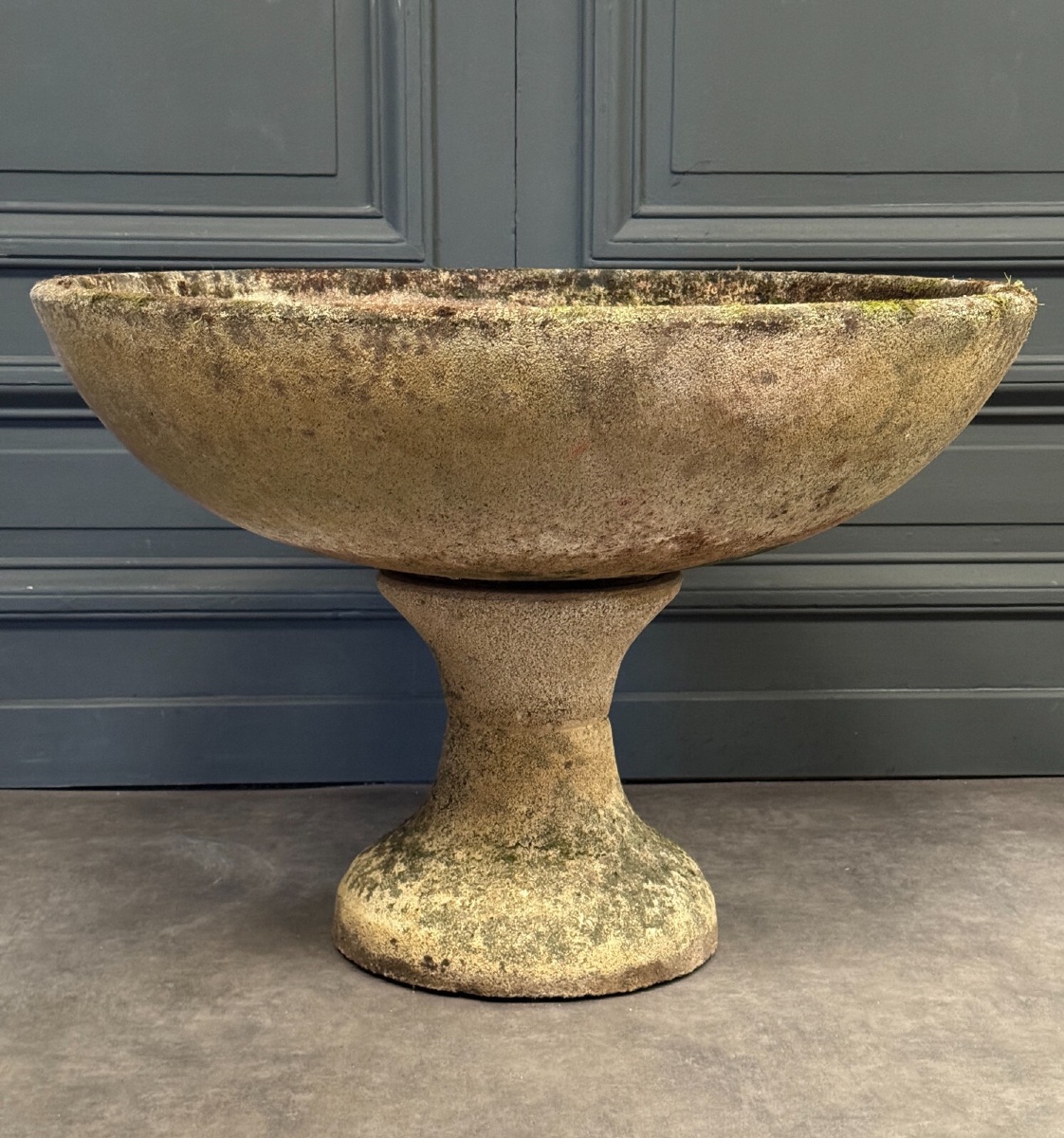 Jardinière en ciment Diabolo par Willy Guhl XXe-photo-1