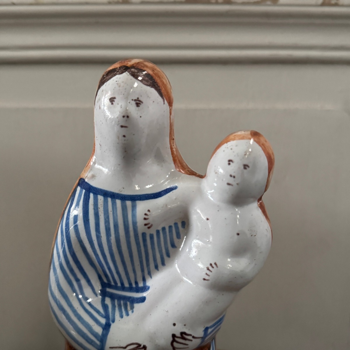 Vierge à l'Enfant en faïence de Nevers XVIIIe-photo-3