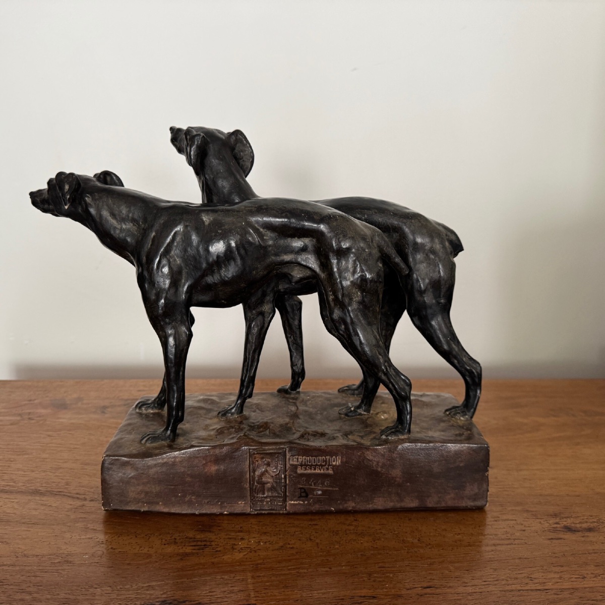 Patinated Plaster Statue Of 2 Greyhounds By Cha Pregue 20th Century-photo-2