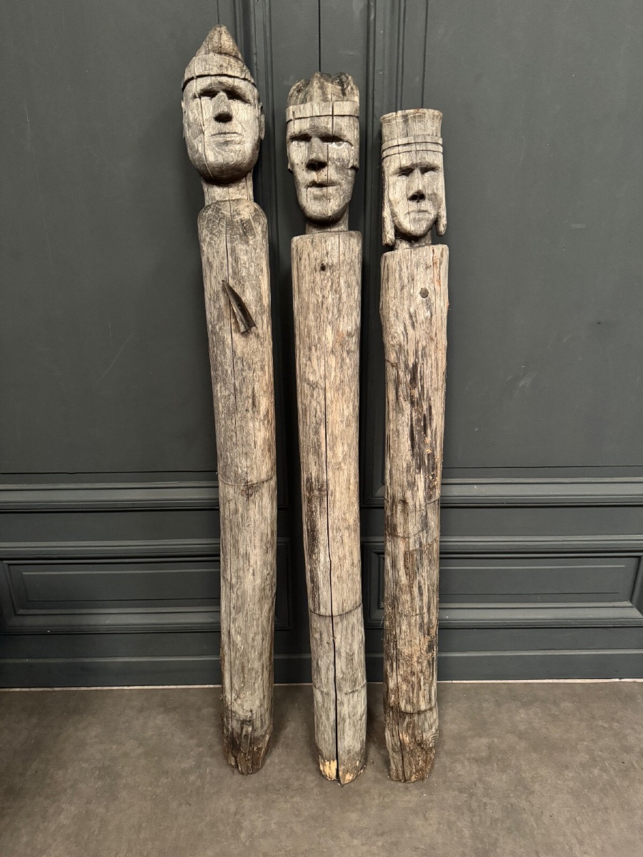 3 totems en bois art populaire représentant les rois mages milieu XXe-photo-3