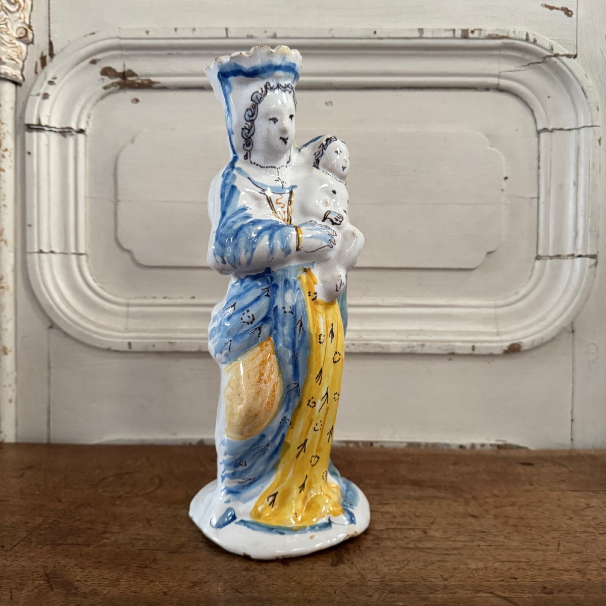 Vierge d'accouchée du XVIIIe en faïence de Nevers-photo-2