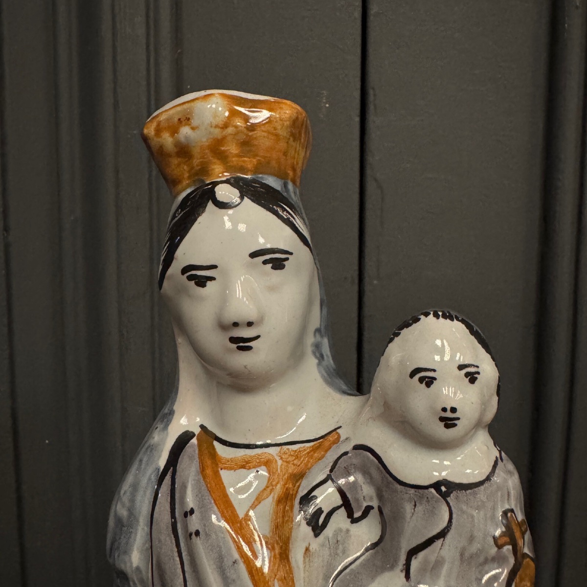 Virgin And Child In 18th Century Earthenware, Avma Marking-photo-1