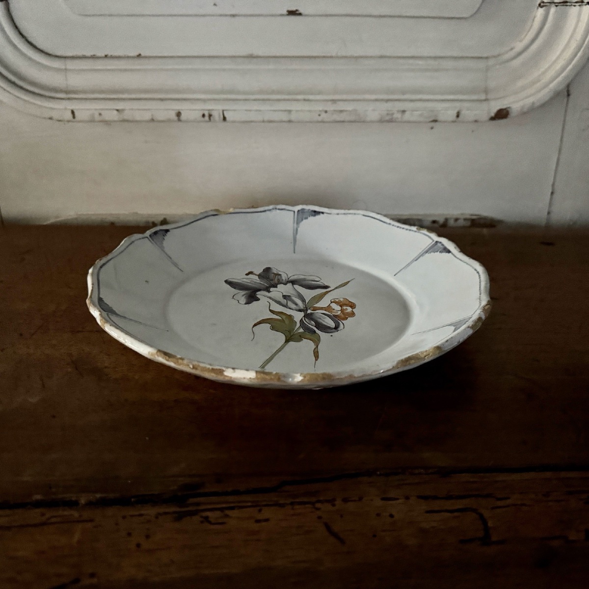 18th Century Nevers Earthenware Plate With Floral Decoration-photo-3
