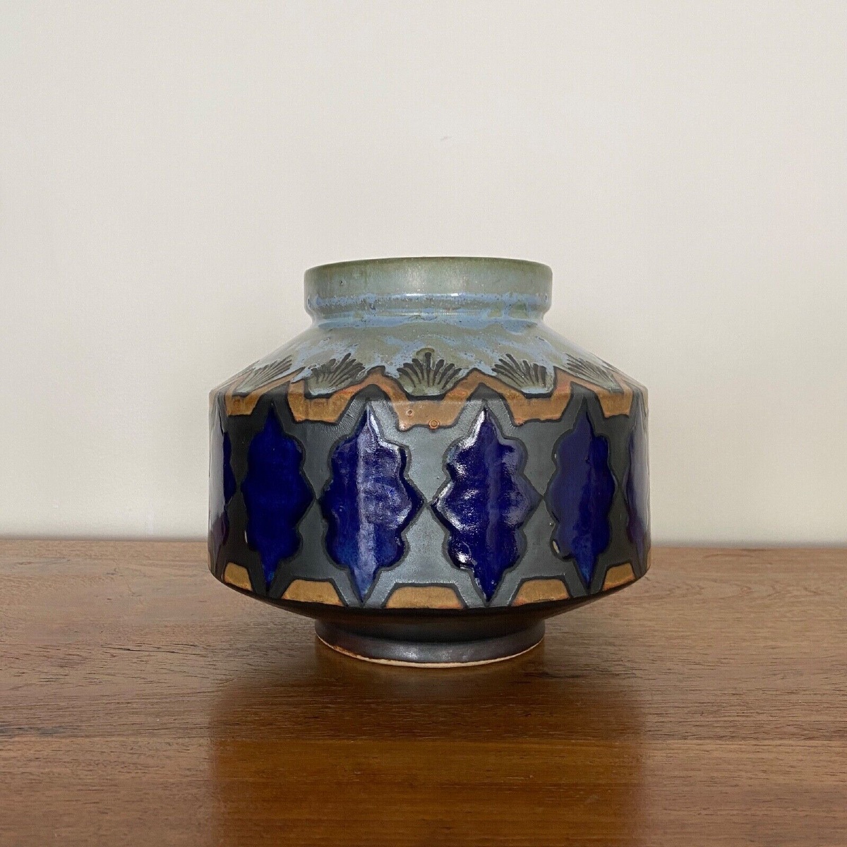 Odetta Quimper Paul Fouillen Vase With Breton Decor-photo-3