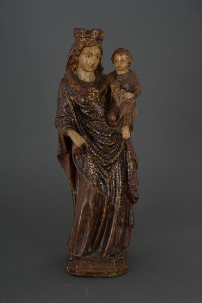 Vierge à l'Enfant en bois sculpté polychrome fin XVIIIe grande taille