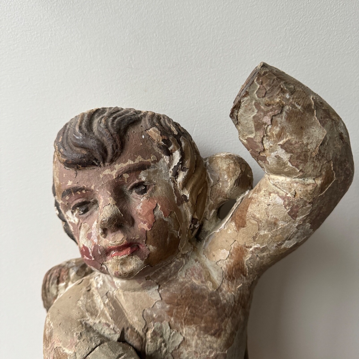 Angelot en bois sculpté polychrome XVIIe-photo-4