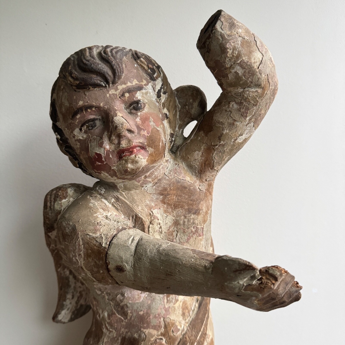 Angelot en bois sculpté polychrome XVIIe-photo-6