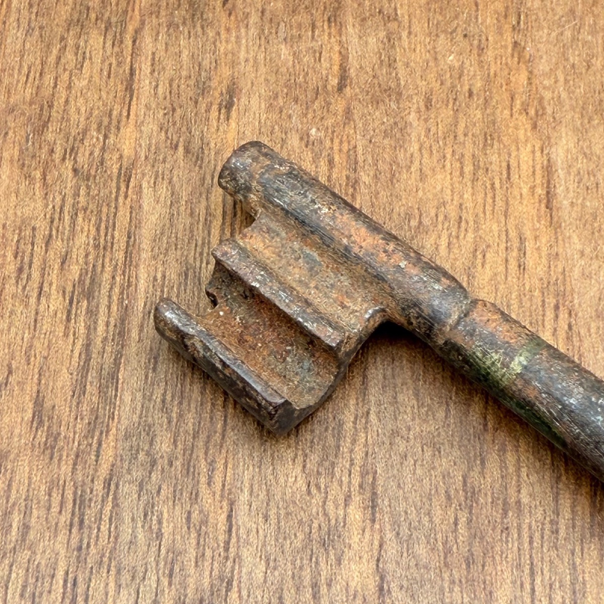 17th Century Wrought Iron Key-photo-1