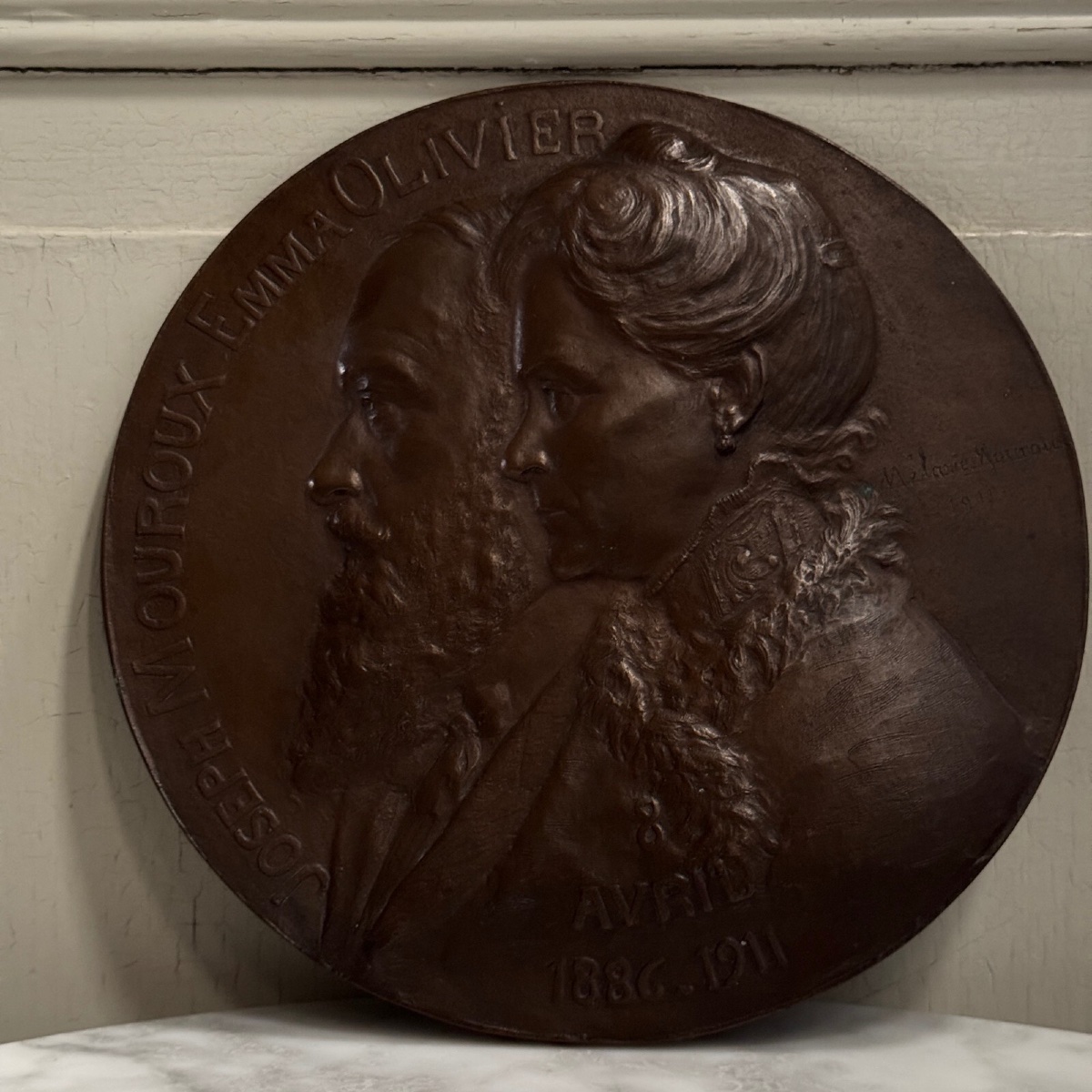 Bronze Medallion By Melanie Mouroux 2 Profiles-photo-4