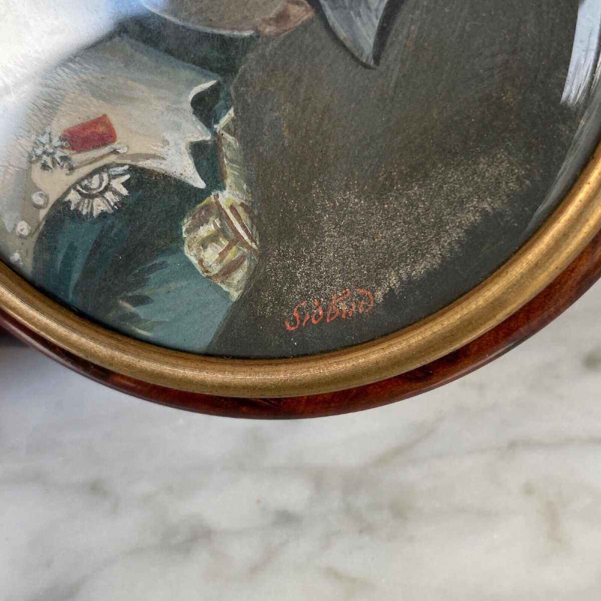 Boite ronde en loupe ornementée d'une miniature de l'Empereur par Siopond-photo-3