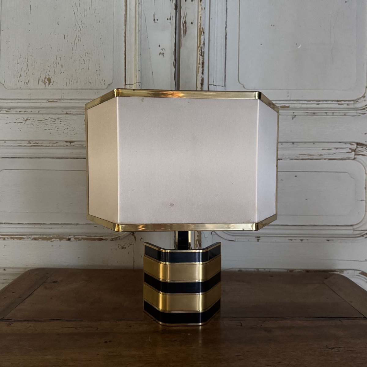 Lampe italienne Romeo Rega en laiton et laque XXe