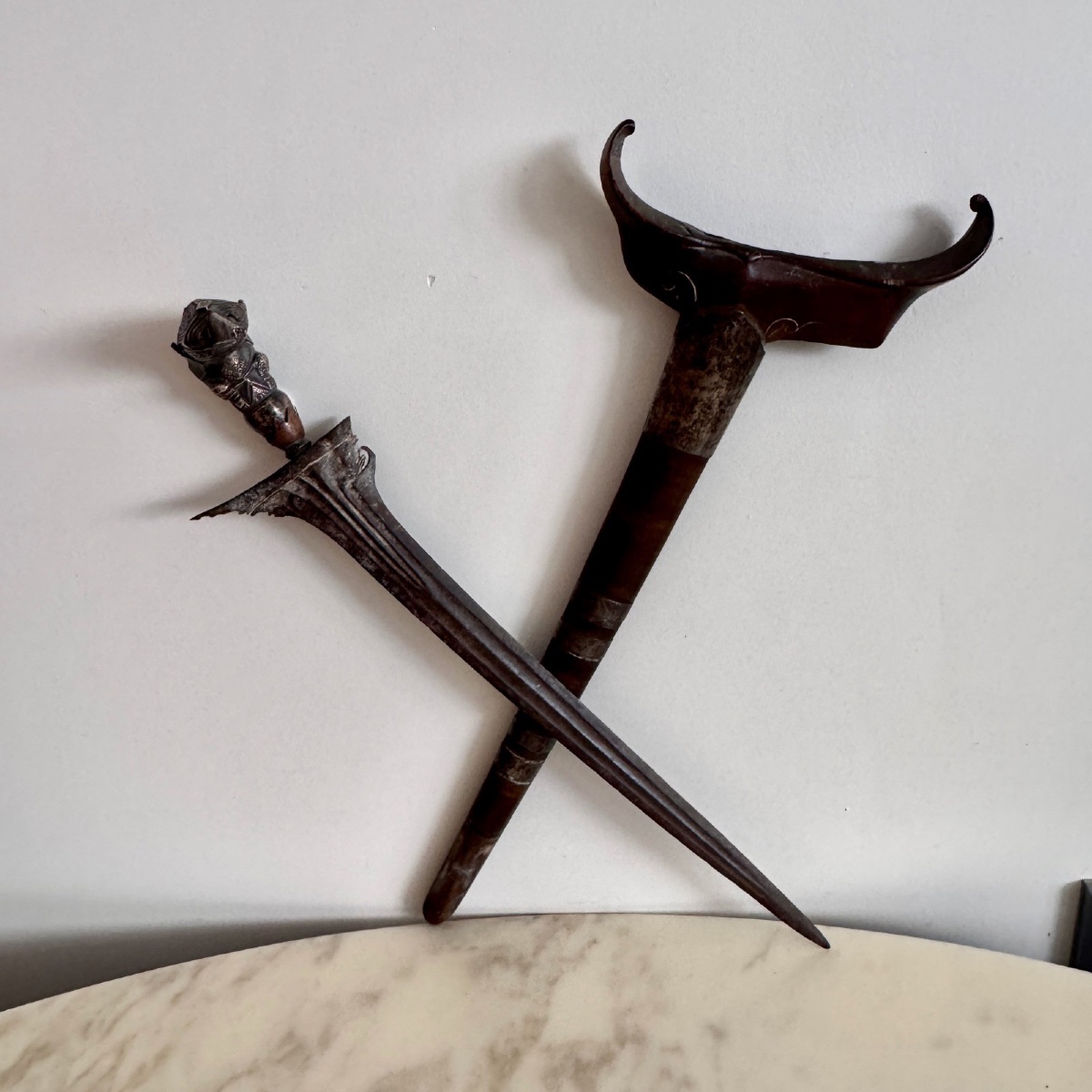 Antique Indonesian Kriss With Scabbard And Decorative Handle, Early 20th Century-photo-4