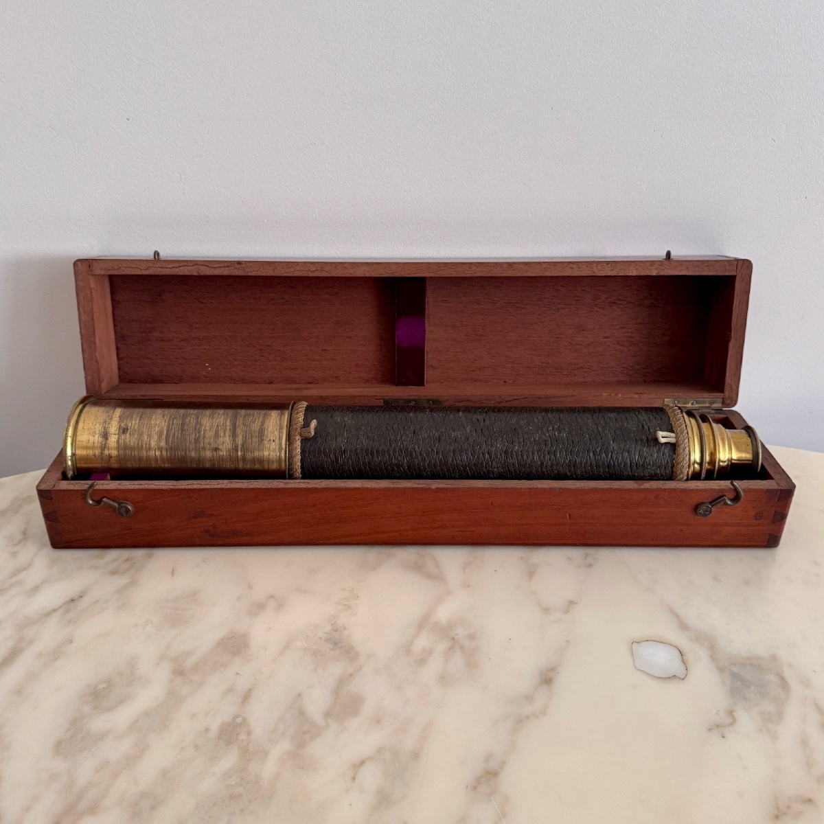 19th Century Marine Spyglass In Leather And Brass With Mahogany Case-photo-3