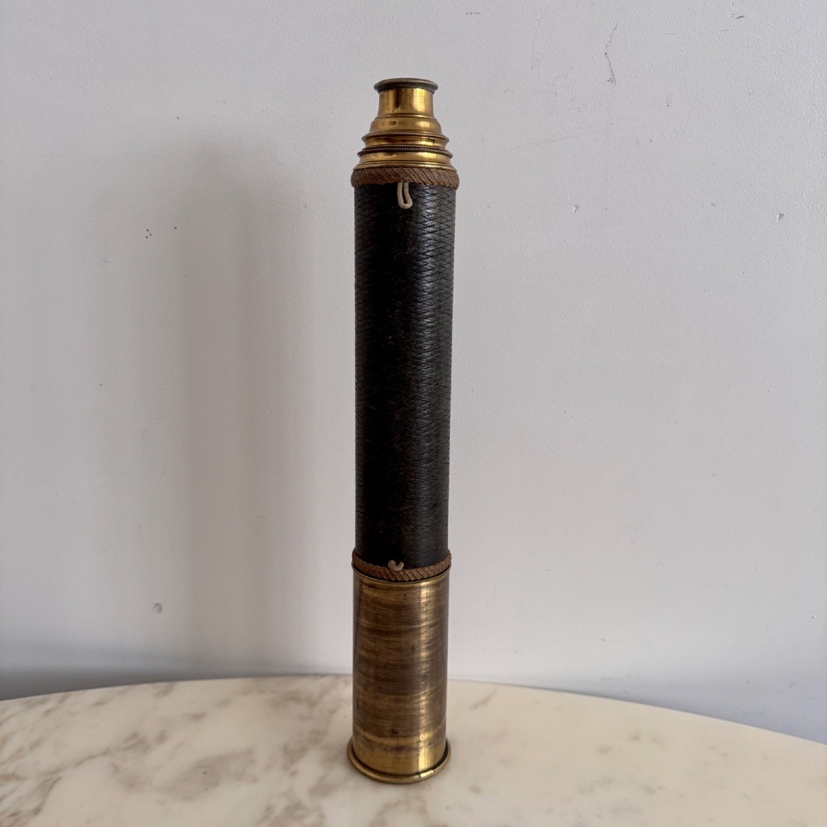 19th Century Marine Spyglass In Leather And Brass With Mahogany Case-photo-4
