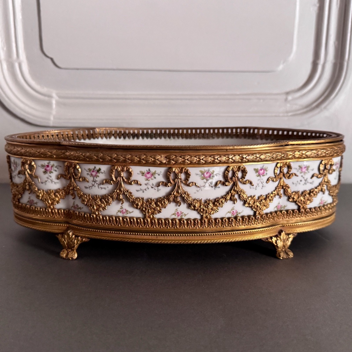 Sèvres Porcelain Jardinière Mounted In Bronze, 19th Century, Louis XVI Style-photo-2