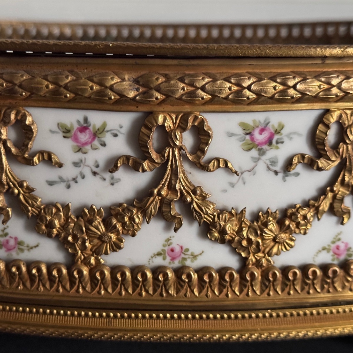 Sèvres Porcelain Jardinière Mounted In Bronze, 19th Century, Louis XVI Style-photo-2