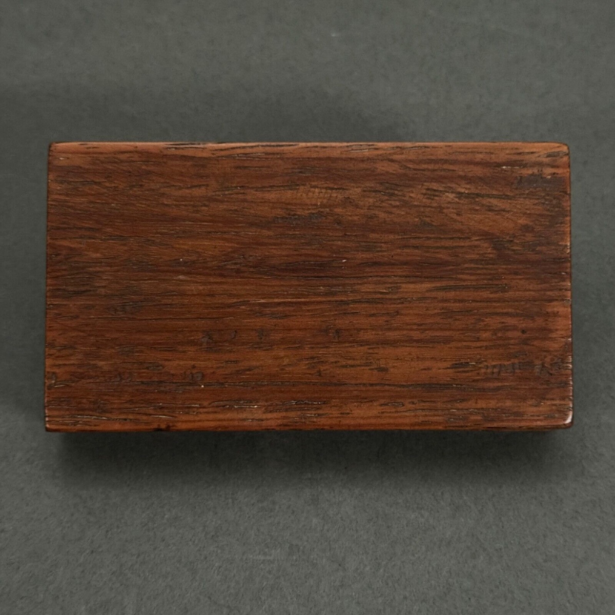 Boite de Compagnon en bois sculpté à la main décor de feuillage-photo-7