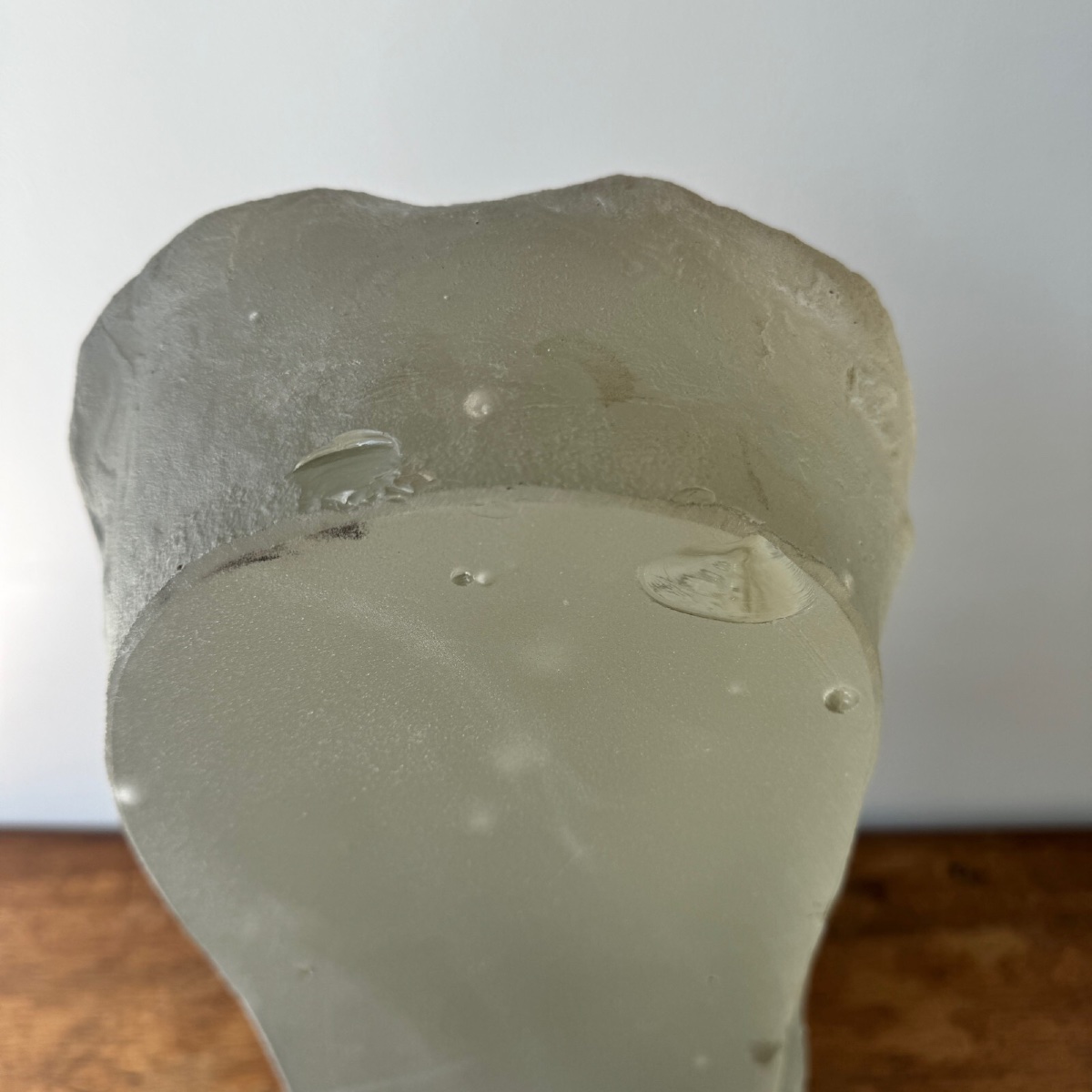 Sculpture par Lucien Lafaye visage féminin en verre moulé circa 1950-photo-3