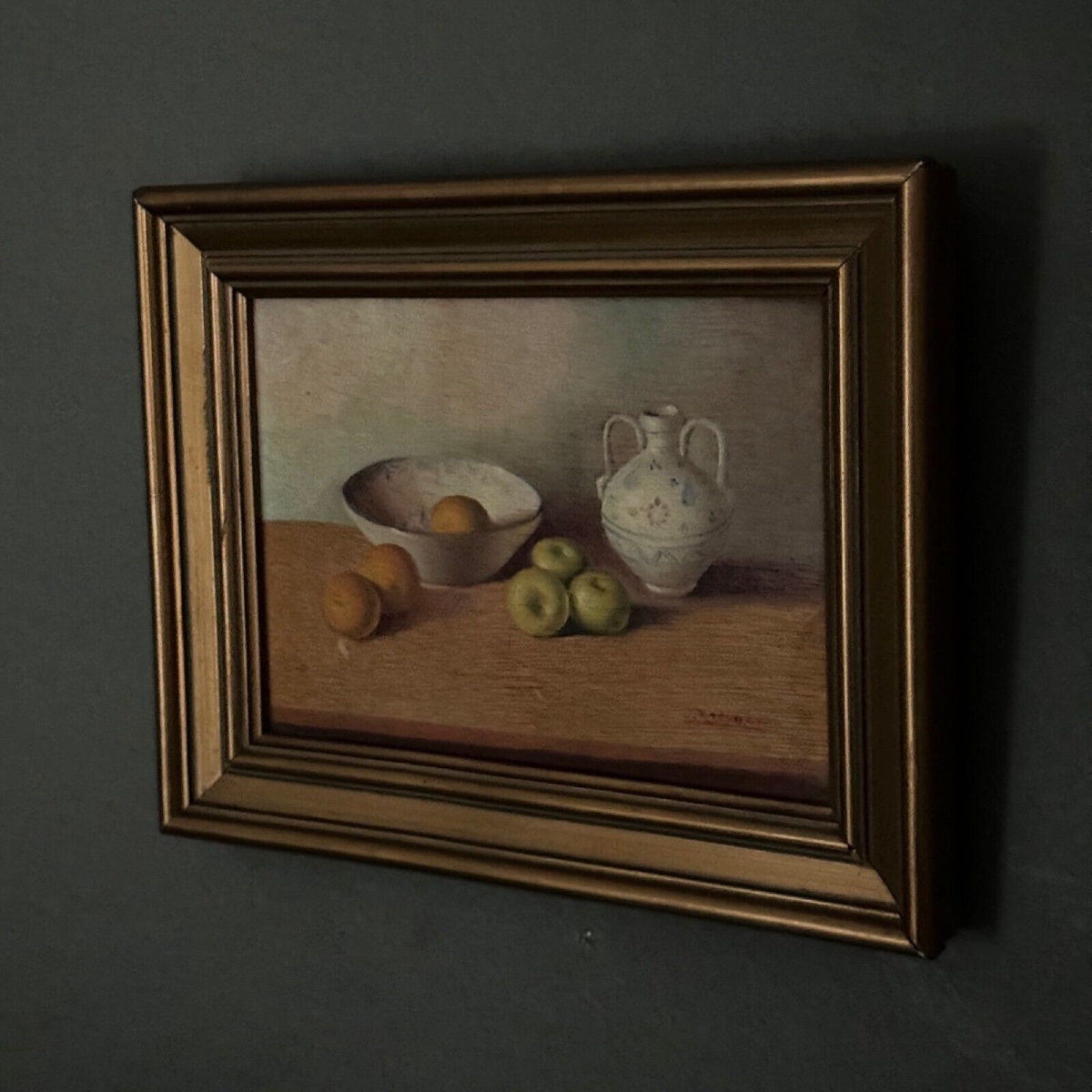 Huile sur panneau nature morte aux fruits et à la cruche en faïence XXe-photo-4