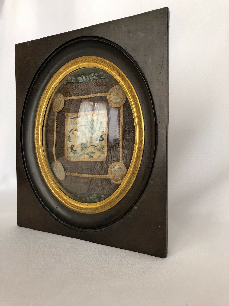 Carré de soie en broderie Chine XIXe dans cadre en poirier noirci laiton-photo-3