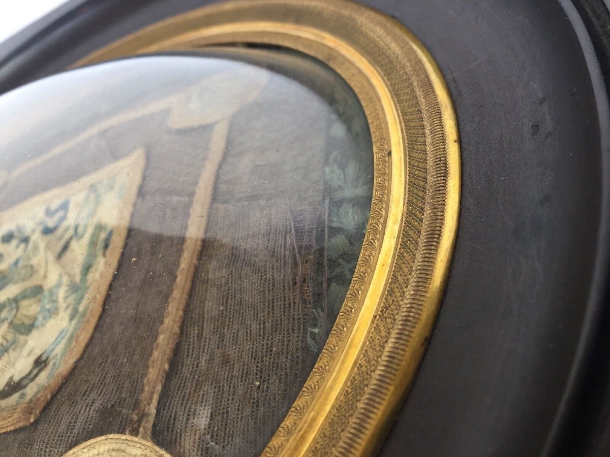 Carré de soie en broderie Chine XIXe dans cadre en poirier noirci laiton-photo-4