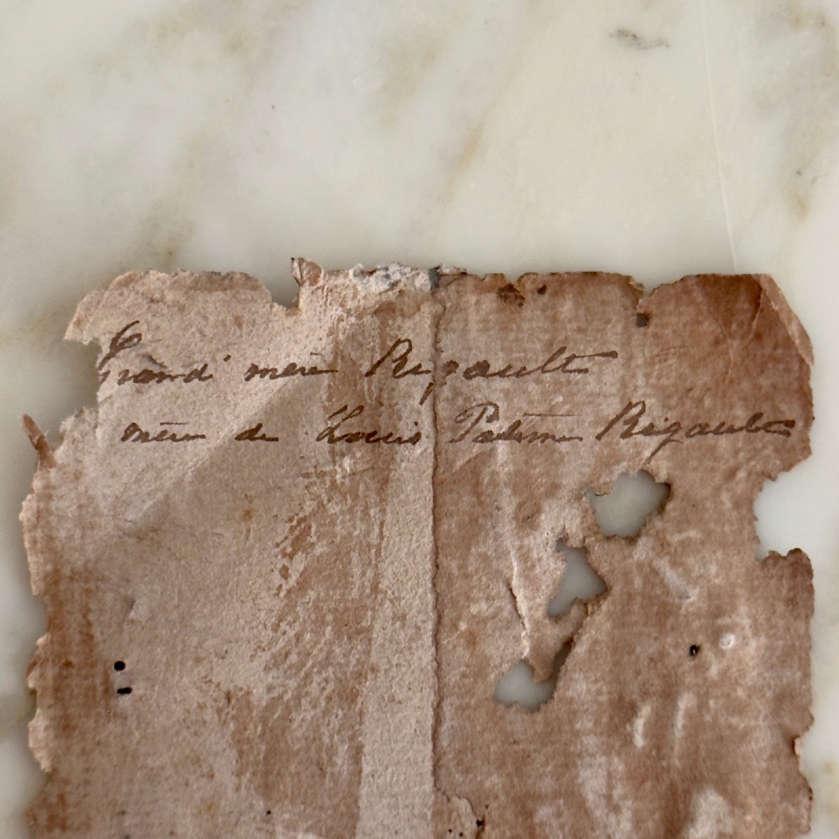 Miniature XIXe représentant une femme portant une coiffe Madame Rigault-photo-2