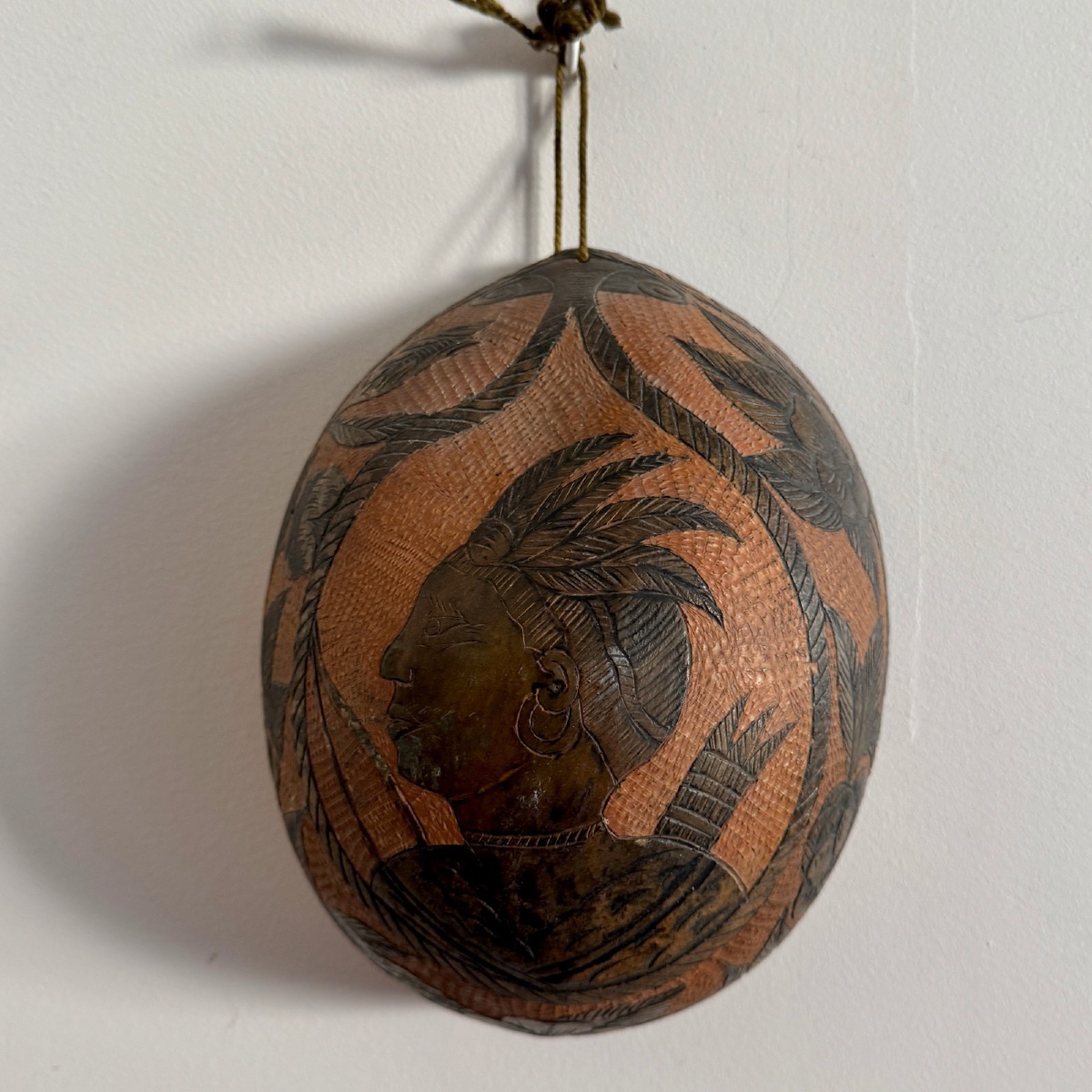Carved Calabash Nut With Warrior Flowers, Oceania, Early 20th Century-photo-2