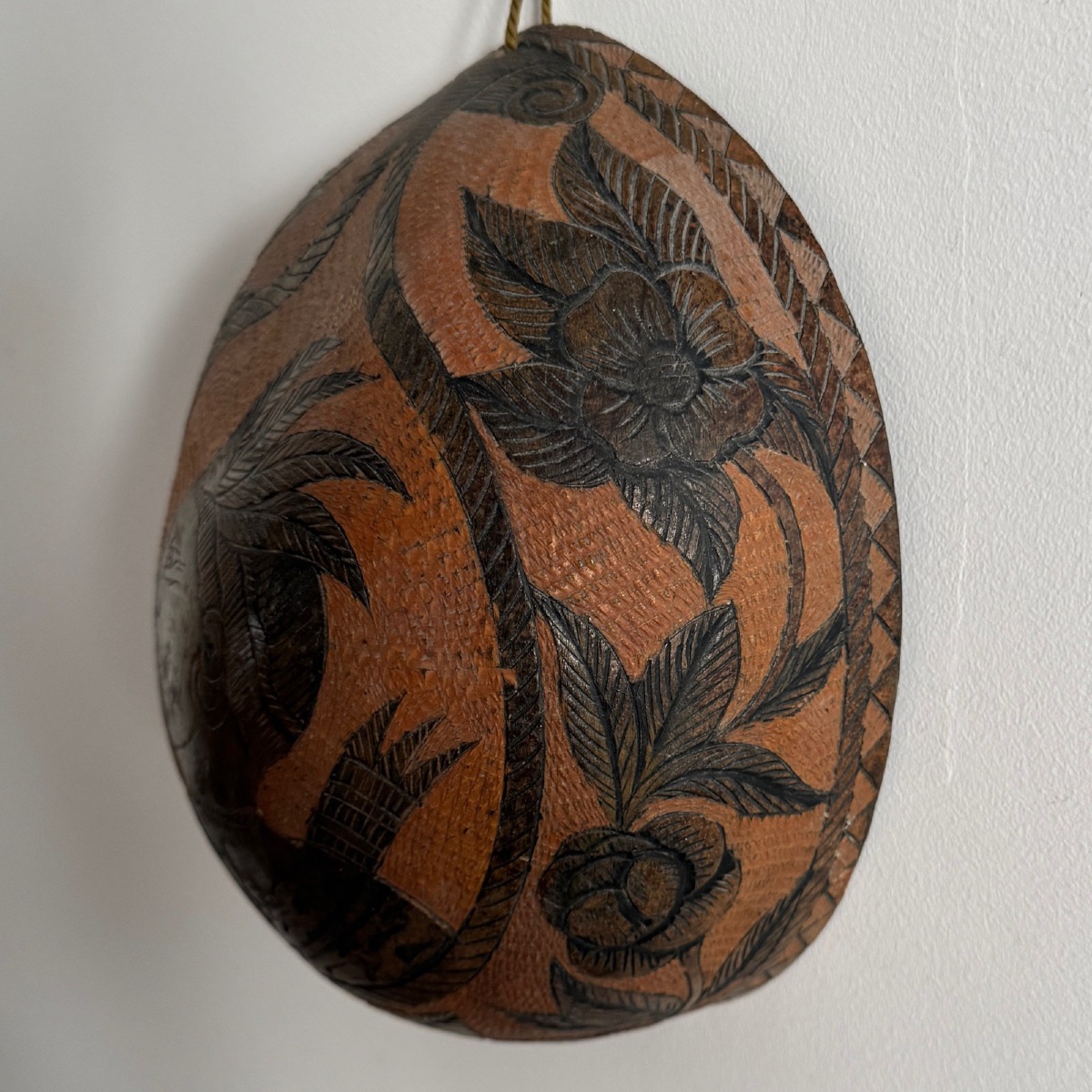 Carved Calabash Nut With Warrior Flowers, Oceania, Early 20th Century-photo-3
