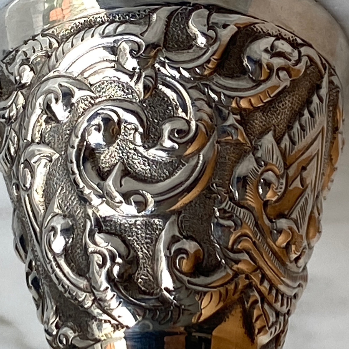 Paire de bougeoirs en argent Thaïlande riche décor-photo-3